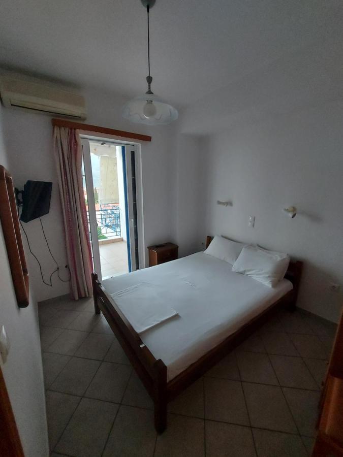 Matina Apartments Tyros Dış mekan fotoğraf