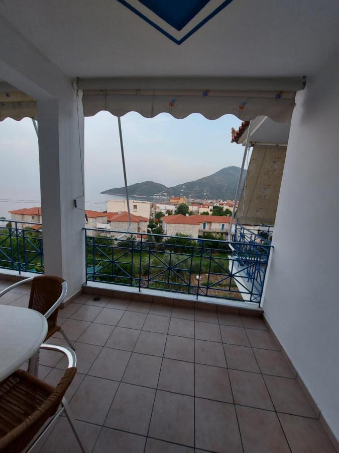 Matina Apartments Tyros Dış mekan fotoğraf