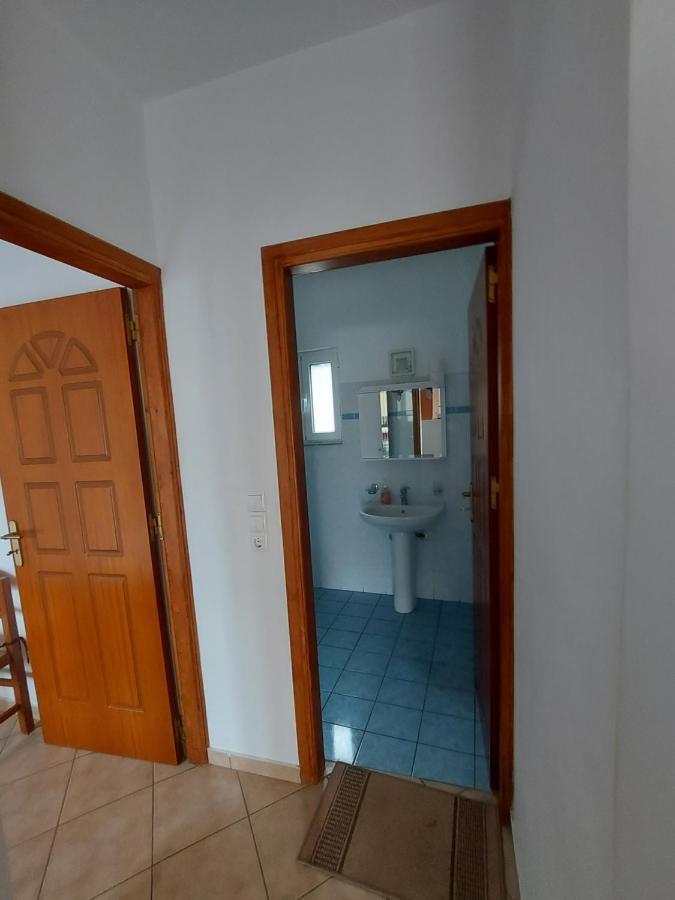 Matina Apartments Tyros Dış mekan fotoğraf