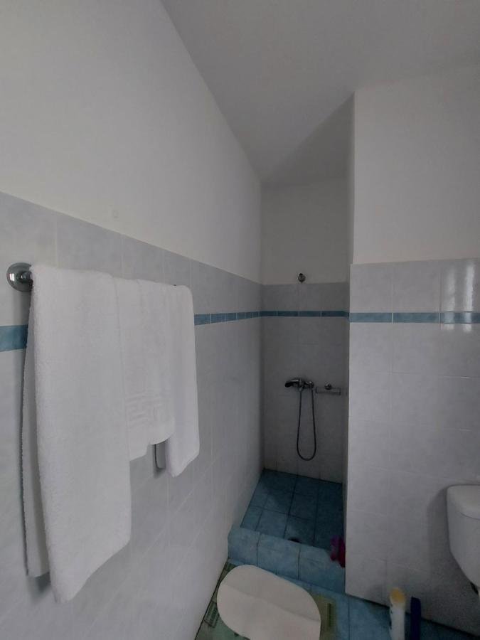 Matina Apartments Tyros Dış mekan fotoğraf