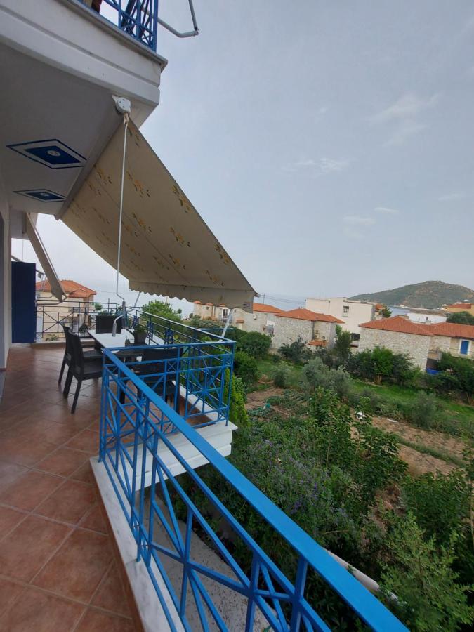 Matina Apartments Tyros Dış mekan fotoğraf