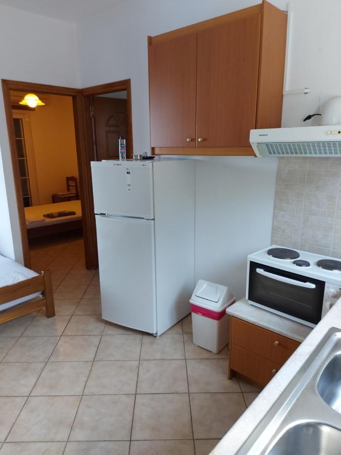 Matina Apartments Tyros Oda fotoğraf