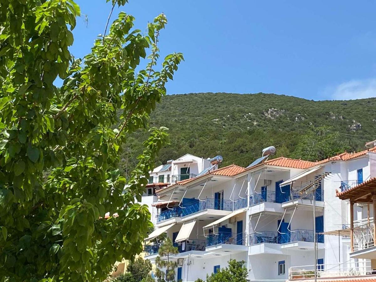 Matina Apartments Tyros Dış mekan fotoğraf