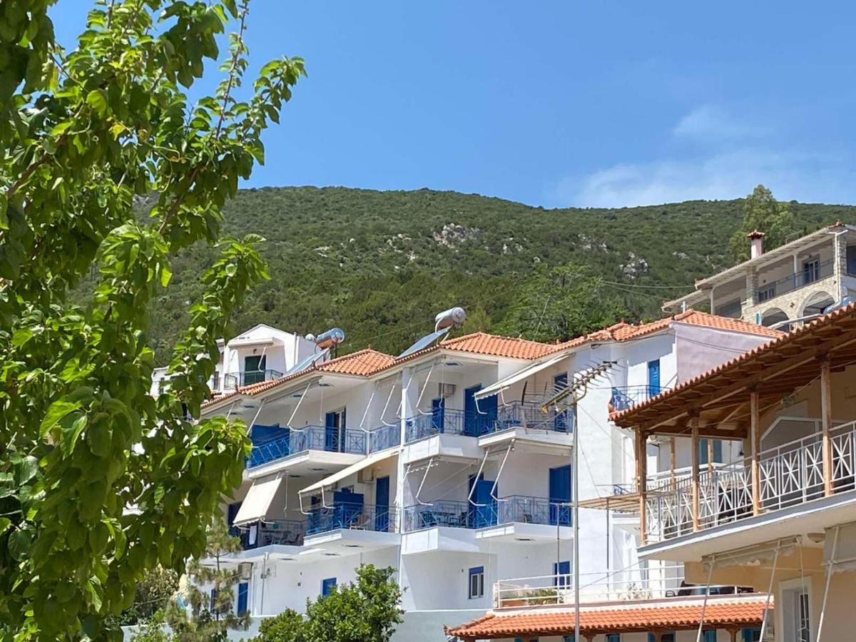 Matina Apartments Tyros Dış mekan fotoğraf