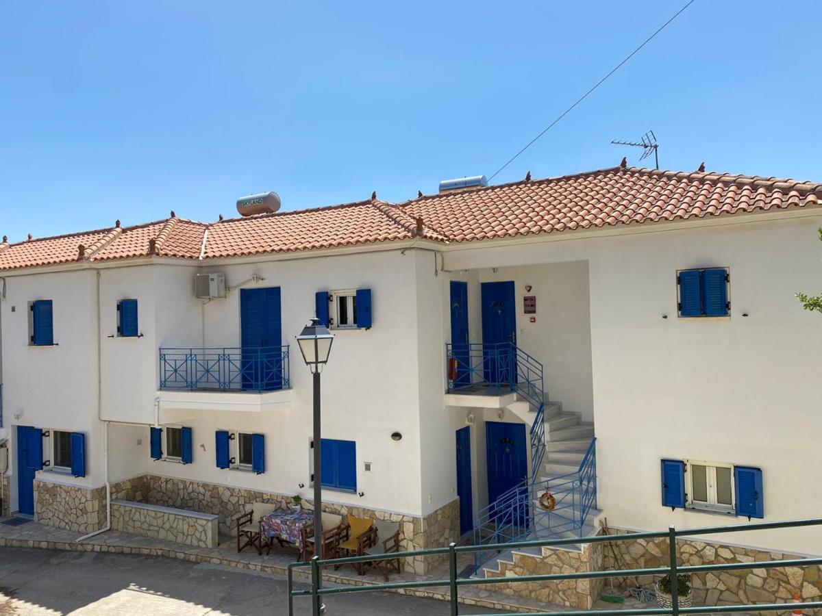 Matina Apartments Tyros Dış mekan fotoğraf