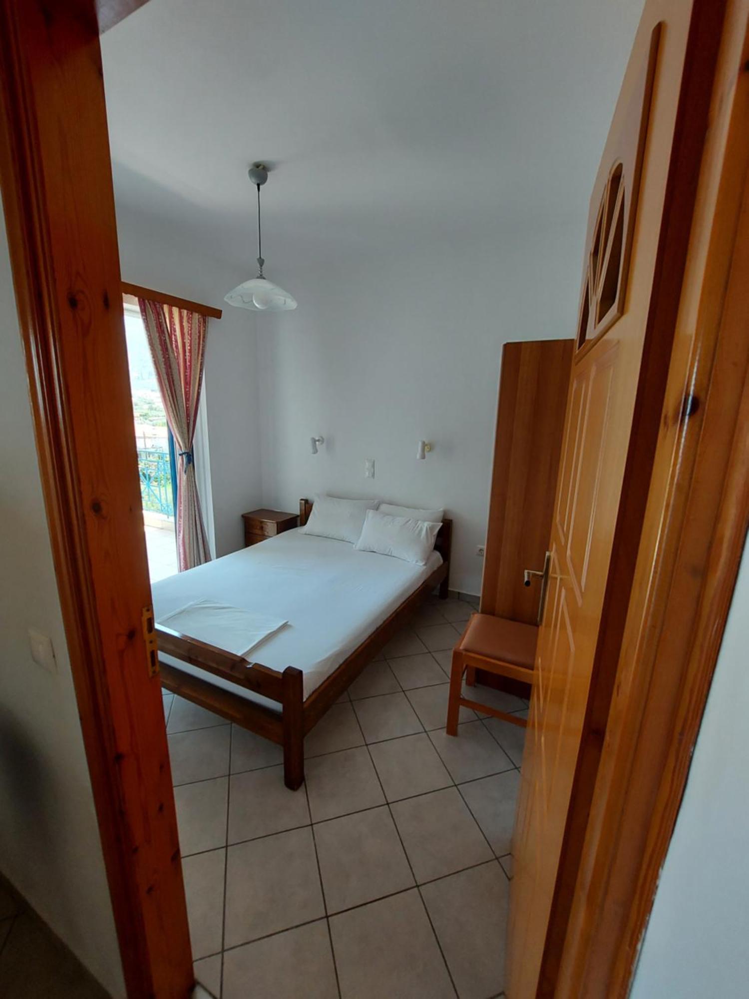 Matina Apartments Tyros Oda fotoğraf